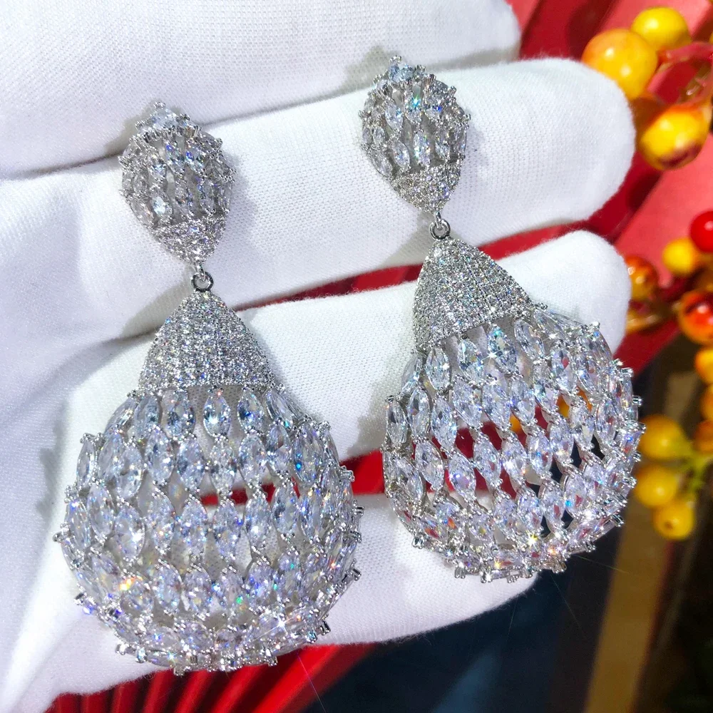 

Soramoore Original Luxury Big Hollow Pendant Earrings For Women Wedding Party Luxury Shiny Earrings Jewelry Gift High Quality