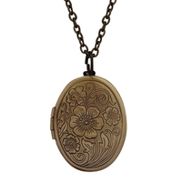 634C Oval Picture Locket Necklace Photo Lockets Pendant Clavicle Chain Brass Engraved Flower Necklace Jewelry