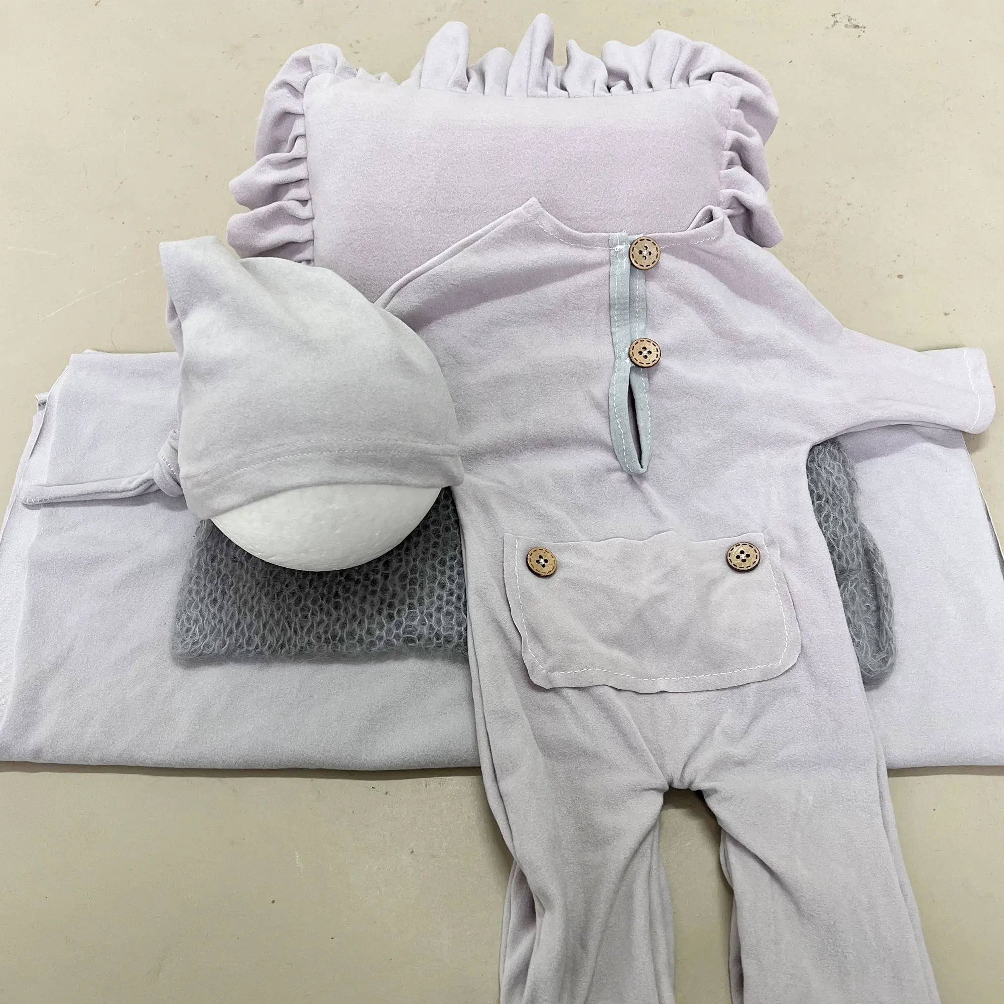 

Don&Judy 5pcs/Set Newborn Baby Boys Girls Long Sleeves Bodysuits+Hat Pillow Wrapped Infant Onesie Toddler Outfit Fall Spring