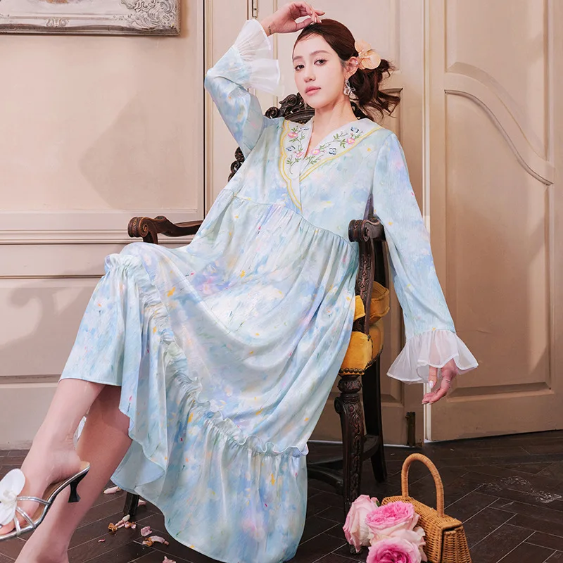 Top Quality Vintage Embroidery Satin Silk Women's  Nightgowns  Elegant Sleepwear With Chest Pads Autumn Spring Holiday Dress