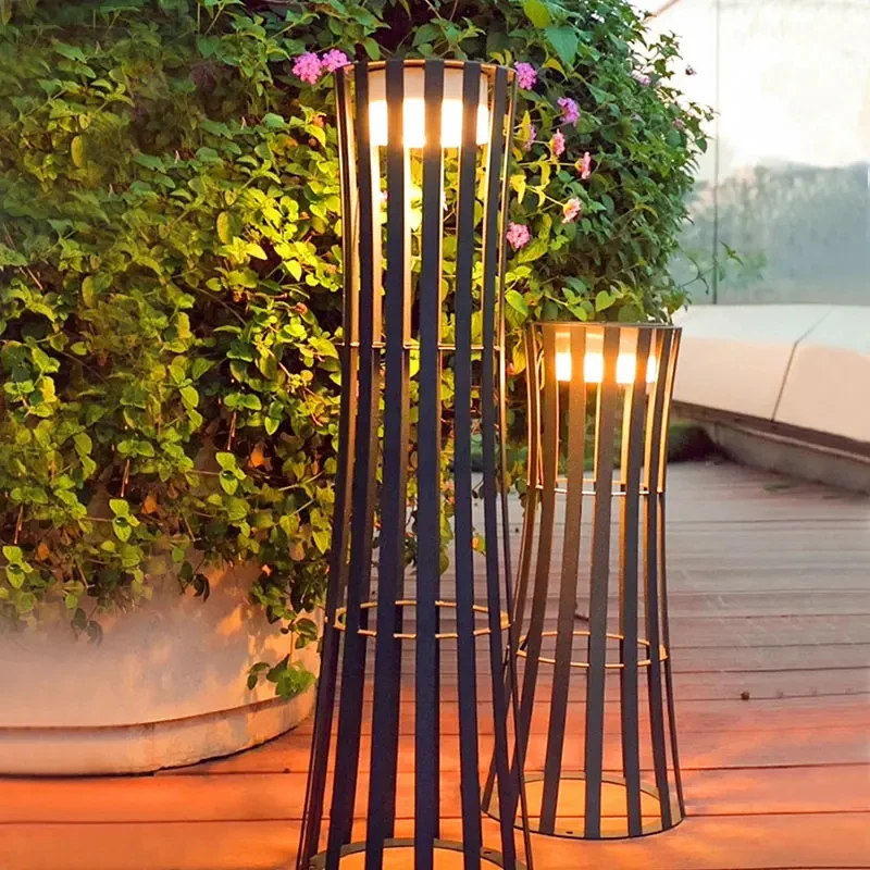 

Pillar lamp courtyard lawn path decoration waterproof IP54 rattan floor lamp outdoor solar garden lamp