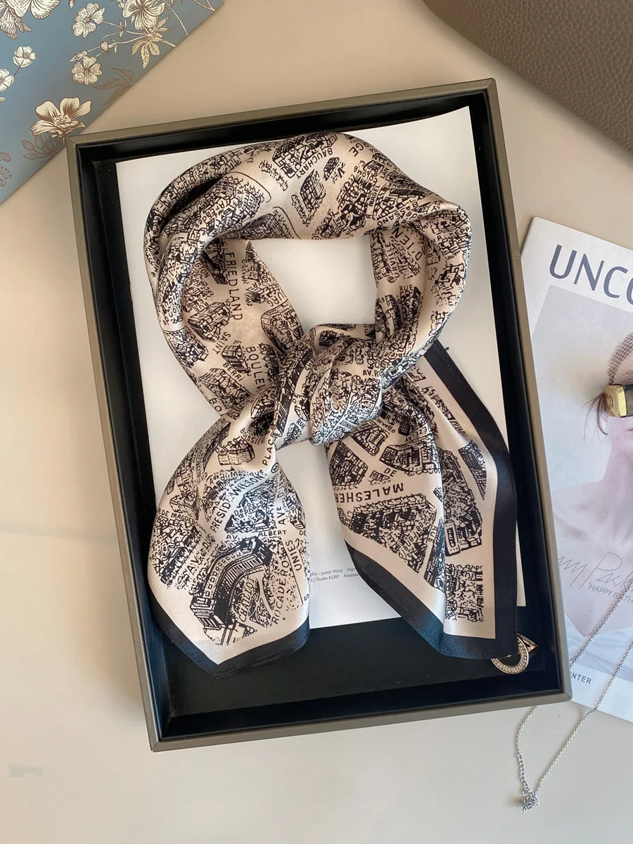 シルクスクエアスカーフ女性の春夏薄手スタイル多用途エレガンス装飾バンダナファッショナブルな小さなショールエスニックスタイル