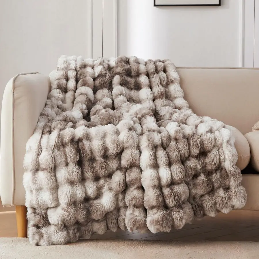

Faux Fur Throw Blanket for Couch, Cozy Soft and Fuzzy Plush Rabbit Fur Bubble Blanket for Sofa Bedroom Living Room, 50x60 Inches