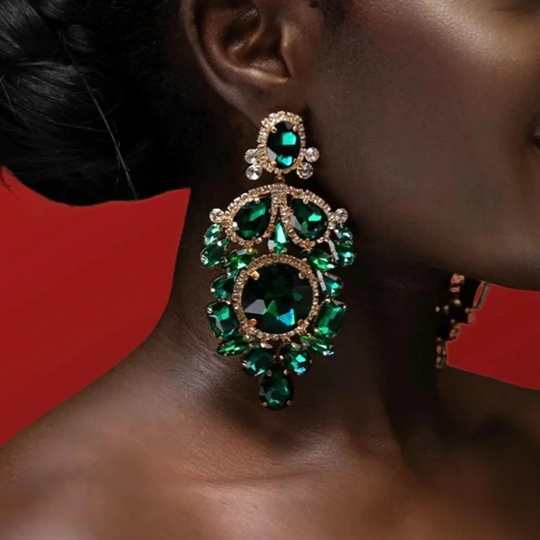 

1 Pair of Trendy Stylish Green Dangle Earrings Geometry Design Match Retro Daily Outfits Party Accessories Fashionable Stuff