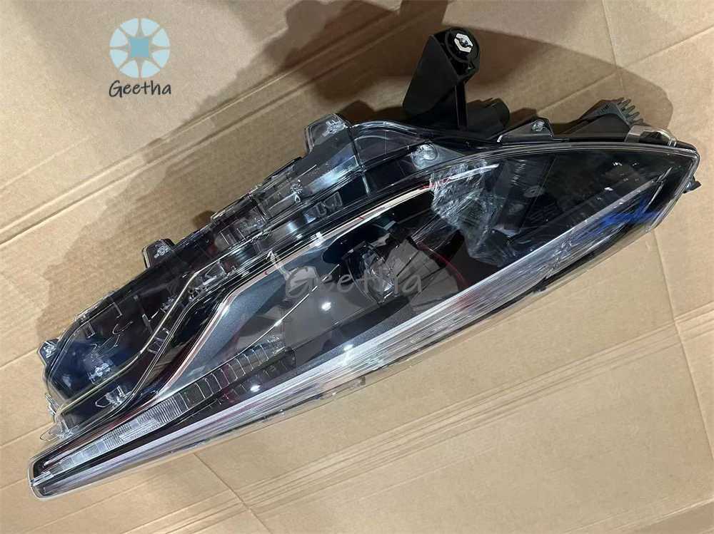 For High Quality OEM 81110-0A190 Left and Right Front Headlight Assembly New Condition for Toyota for Corolla for Rav4 Auto Part