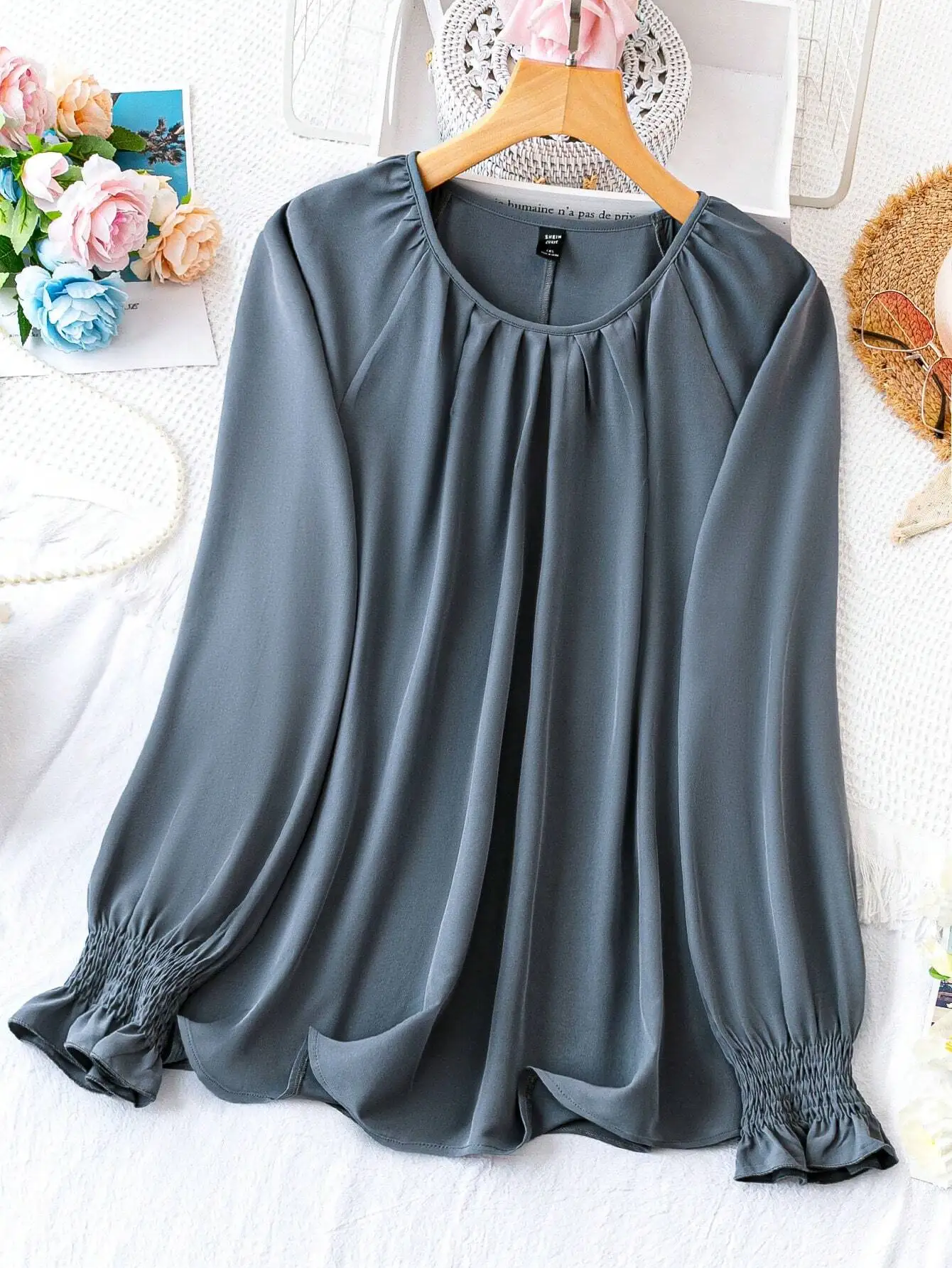 Plus Size Solid Round Neck Pleated Long Sleeve Blouse for Casual Wear