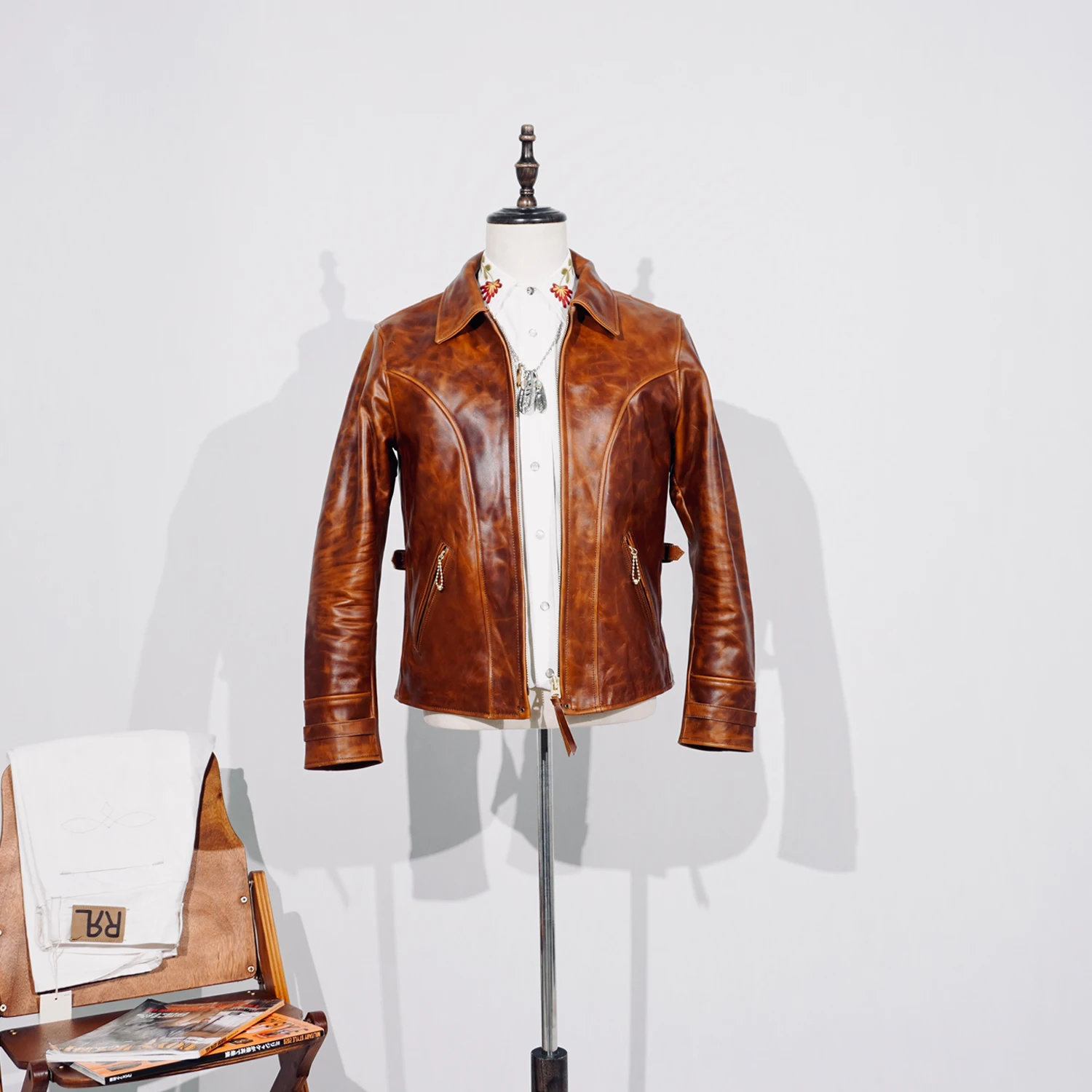 

Tailor Brando American Vintage LVC Полнозернистая мужская байкерская куртка из конской кожи растительного дубления 1940-х годов из натуральной кожи