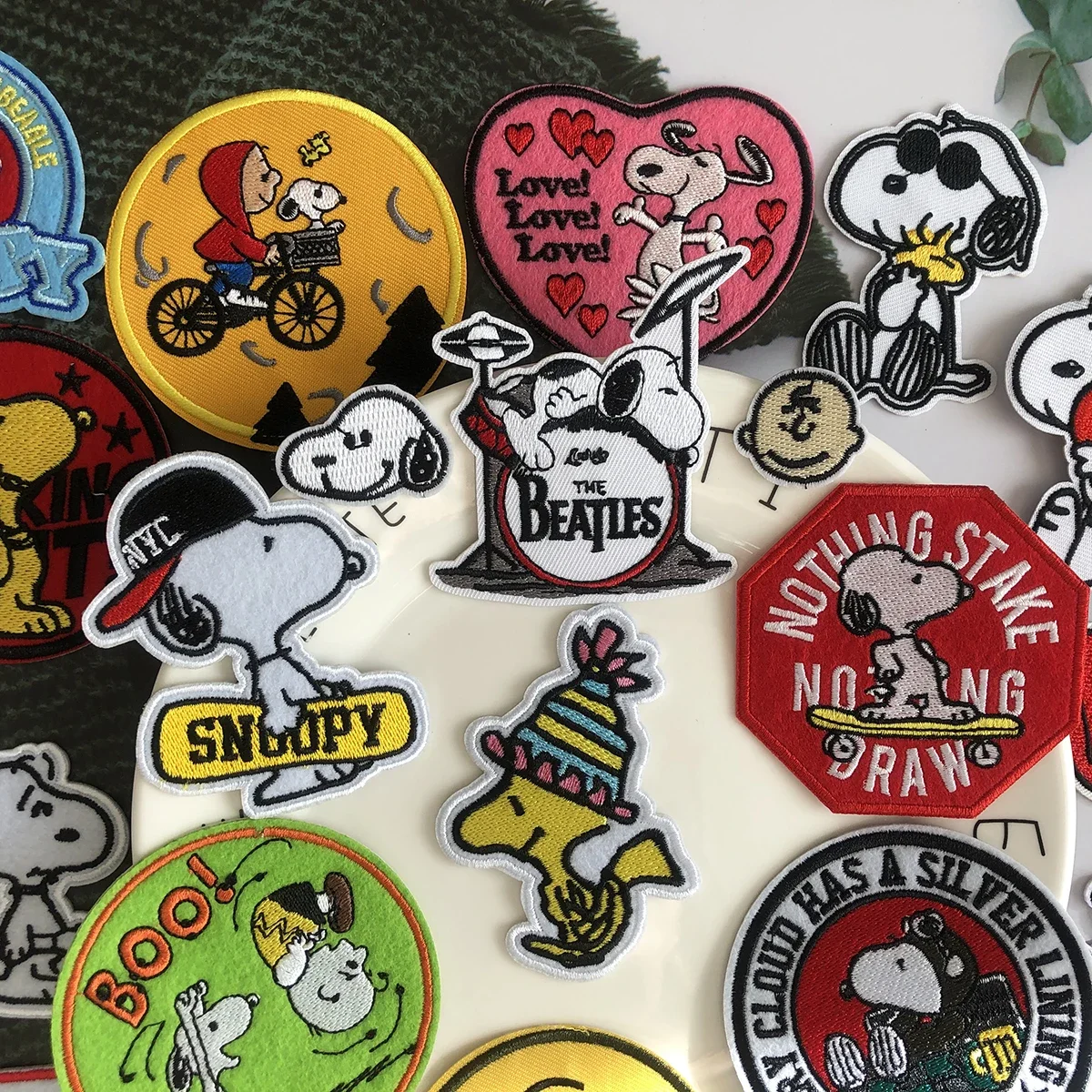 New Snoopy Kawaii Dog Anime Figure Embroidery Patches on Clothes Stickers for Jacket Cartoon Decor Pants Bag Clothing Patch