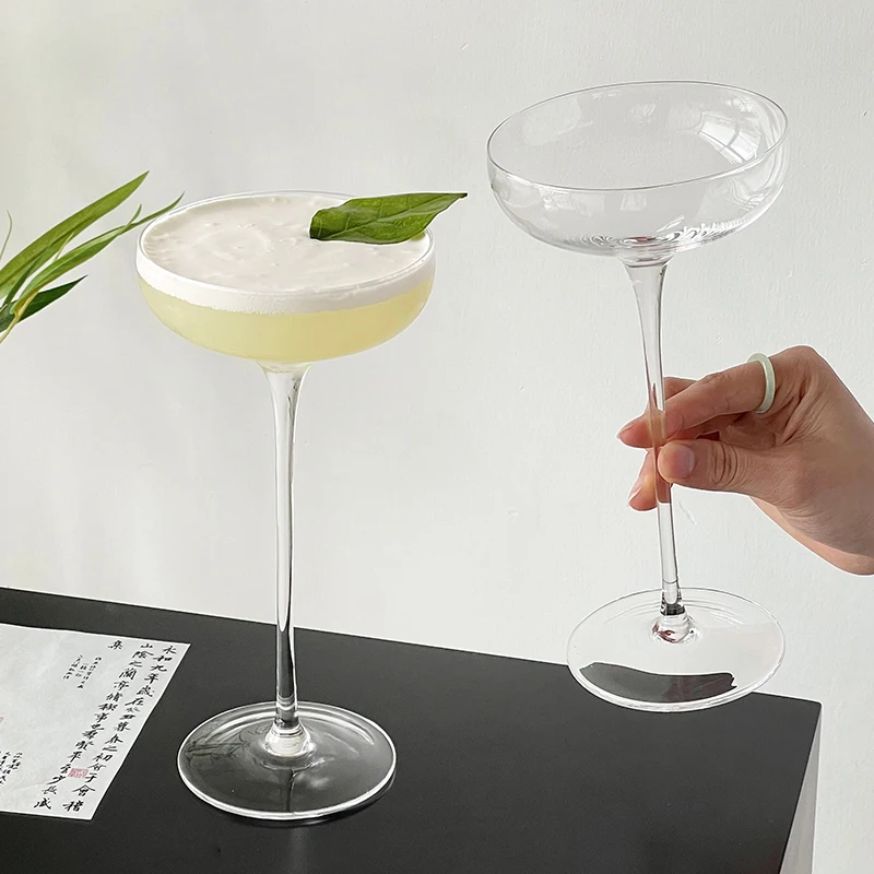

Japanese Style High Footed Cocktail Glass,Creative Martini Glass,High-end Bar Accessories Whiskey Glass,Lightweight Wine Glasses