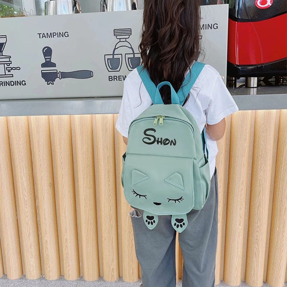 Mochila bordada con Gato bonito para niños, bolsos de hombro de viaje con nombre personalizado, mochila escolar para niñas y niños, regalos de cumpleaños