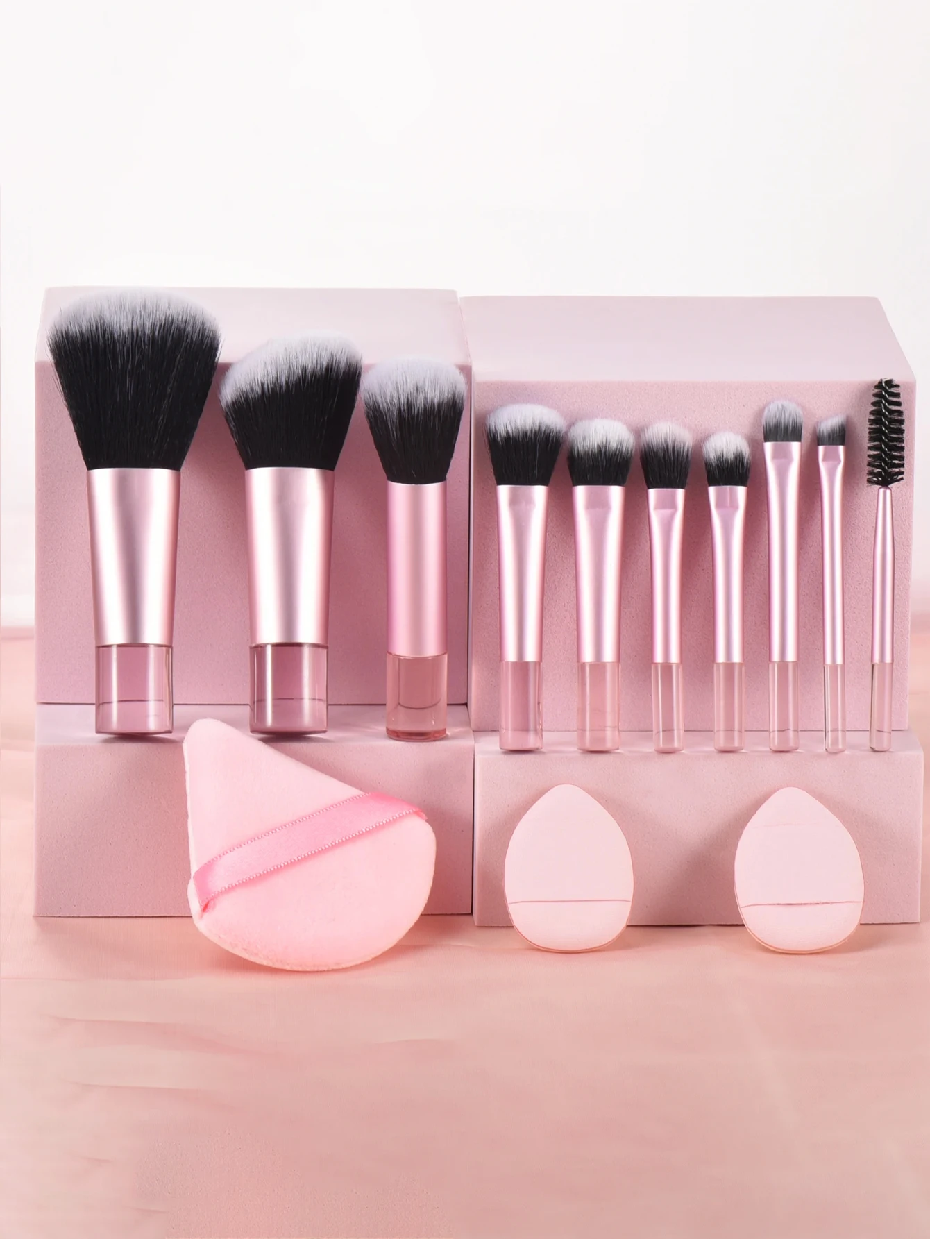 10Pcs Mini Makeup Brush Set with Storage Bag, Versatile Soft Travel Brushes with Soft Bristles & Comfortable Grip for Beginners,