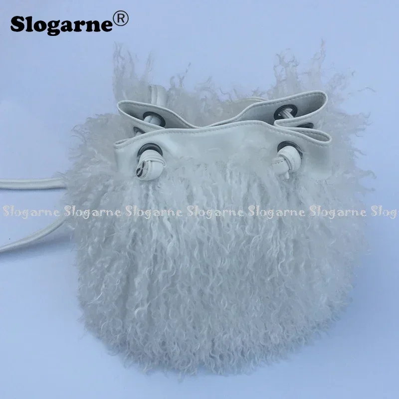 Women\'s 2024 Fashion Long Fur Handbag Fluffy Handbags Cute Love Women Fur Shoulder Bag Ladies Faux Furs Purse Luxury Bag Wallet