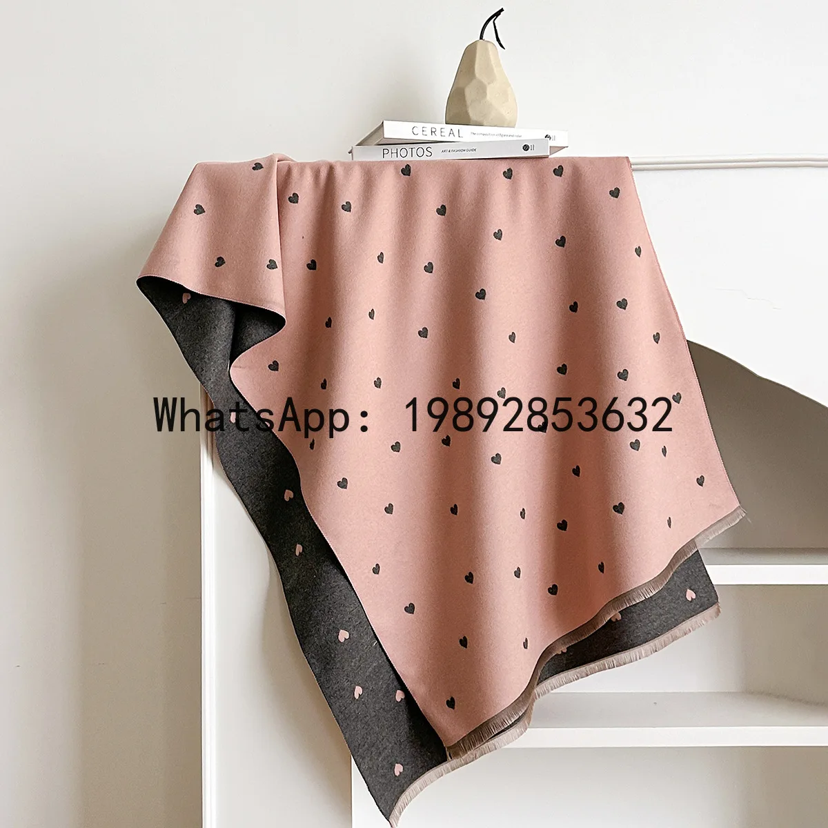 PYJ heart-shaped texture color matching fashionable double-sided women's imitation cashmere thermal scarf view 4