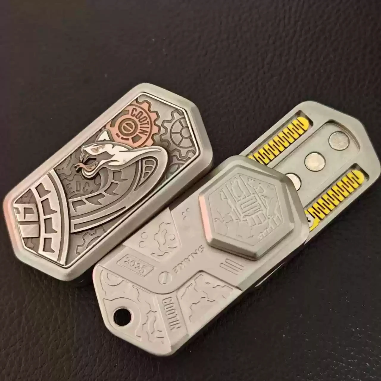 Black Mamba EDC Push Straight Push Rotating Magnetic Paragraph Tuning Fork Rhythm Fingertip Push Card Decompression Desktop Toy