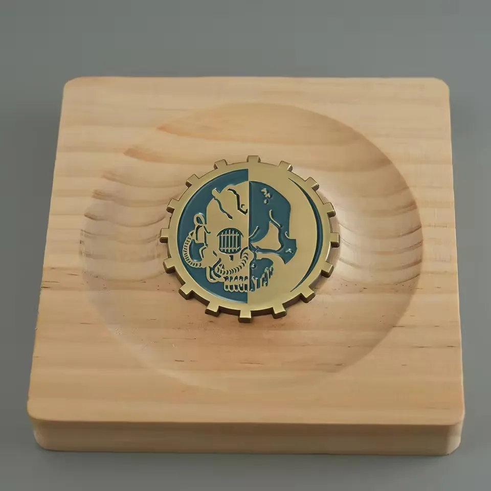 Adeptus Mechanicus شارة Warhammer 40,000 منظمة دينية شعار بروش ريترو دبوس معدني RPG لعبة ألعاب جمع #5