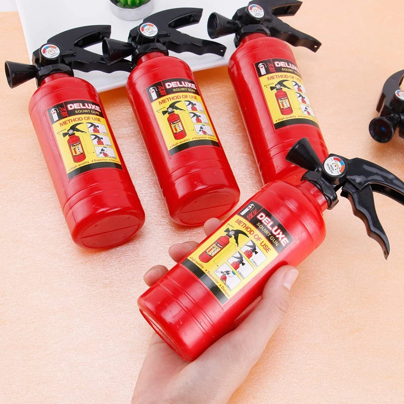 Engraçado Mini Extintor de Fogo Brinquedo Armas De Água Spray Água Piscina Exterior Praia Verão Brinquedos Bombeiro Squirters para Crianças Festa