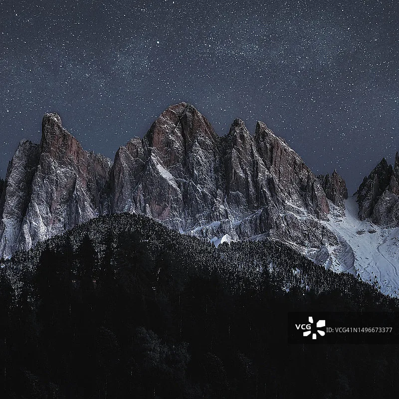 รถบังคับวิทยุ JJRC Q175 ขนาด 1/18 ความถี่ 2.4GHz ความเร็วสูง 15 กม./ชม. รถออฟโรดบังคับวิทยุพร้อมไฟ LED ของเล่นรถบรรทุกออฟโรด ของขวัญสำหรับเด็ก