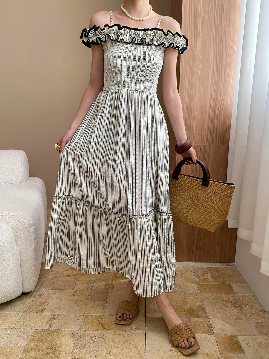

French Holiday Design Ruffled One-shoulder Striped Dresses Women Summer Sleeveless Suspender Dresses Casual Beach Midi Dress
