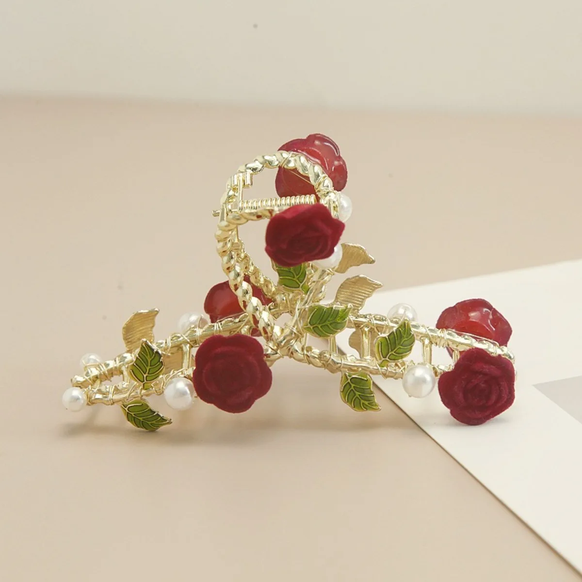 

Forest style moonlight rose vine clip female summer versatile hair clip back of head shark clip