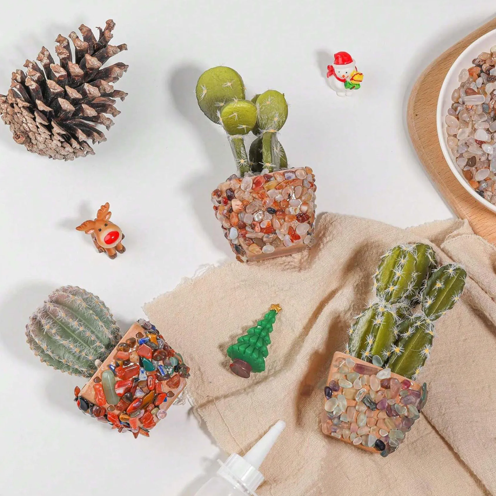 Crystal Chips Stone Crushed Quartz Glass  - Fluorite Tumbled Gravel Small Decorative Pebbles Bulk,Vases Filler, Succulent Plants