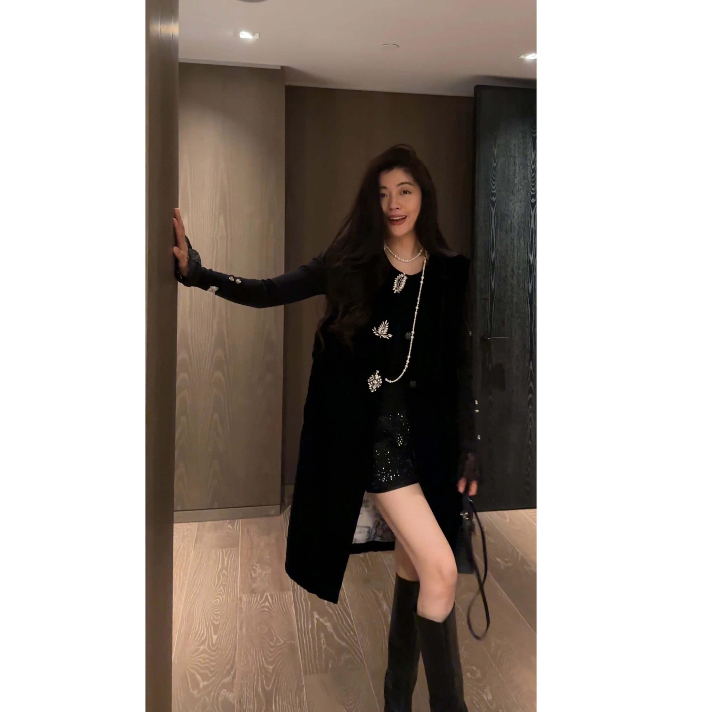 

NCOU Bla Velvet Jaet with Tee Irregular Beads Faionable And Ele Cotton Women's Top for Ages 25-35