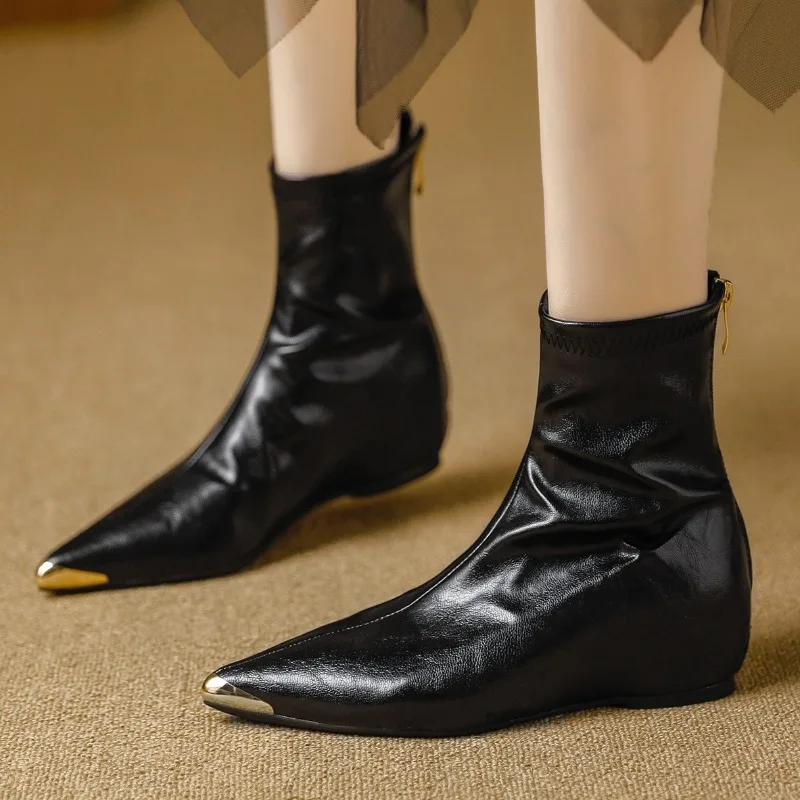 

Autumn Winter Retro Ankle Boots Women Luxury Metal Decorate Back Zip Designer Boots Cozy Soft Leather Inner Height Increase Boot