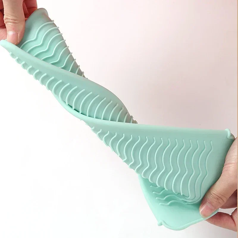 Couverture de baguette à friser en Silicone, sac de rangement pour lisseur de cheveux, tapis isolant pour fer à friser, pochette résistante à la chaleur