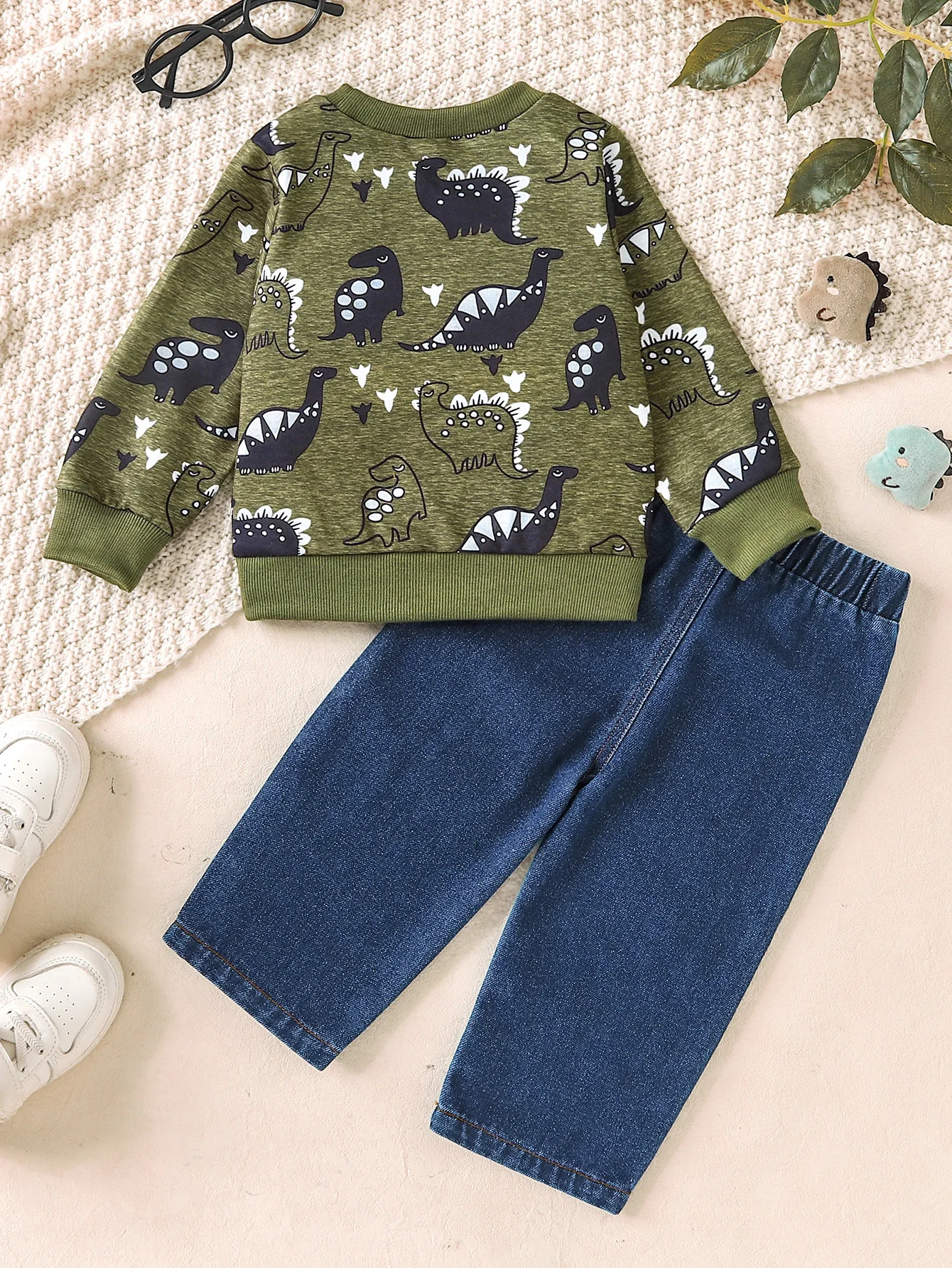 2Pcs Spring Autumn Baby Boy Outfit,Dinosaur Print Long Sleeve Crewneck Sweatshirt & Ripped Elastic Waist Denim Pants,Cool Casual