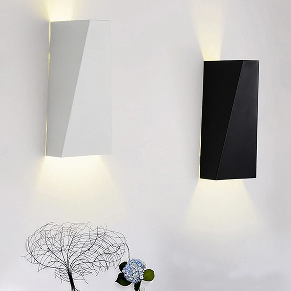 

Настенный светильник, современный трапециевидный светодиодный кронштейн, светильники для спальни, гостиной, дома, улицы, прочный декор для сцены, балкона, коридора