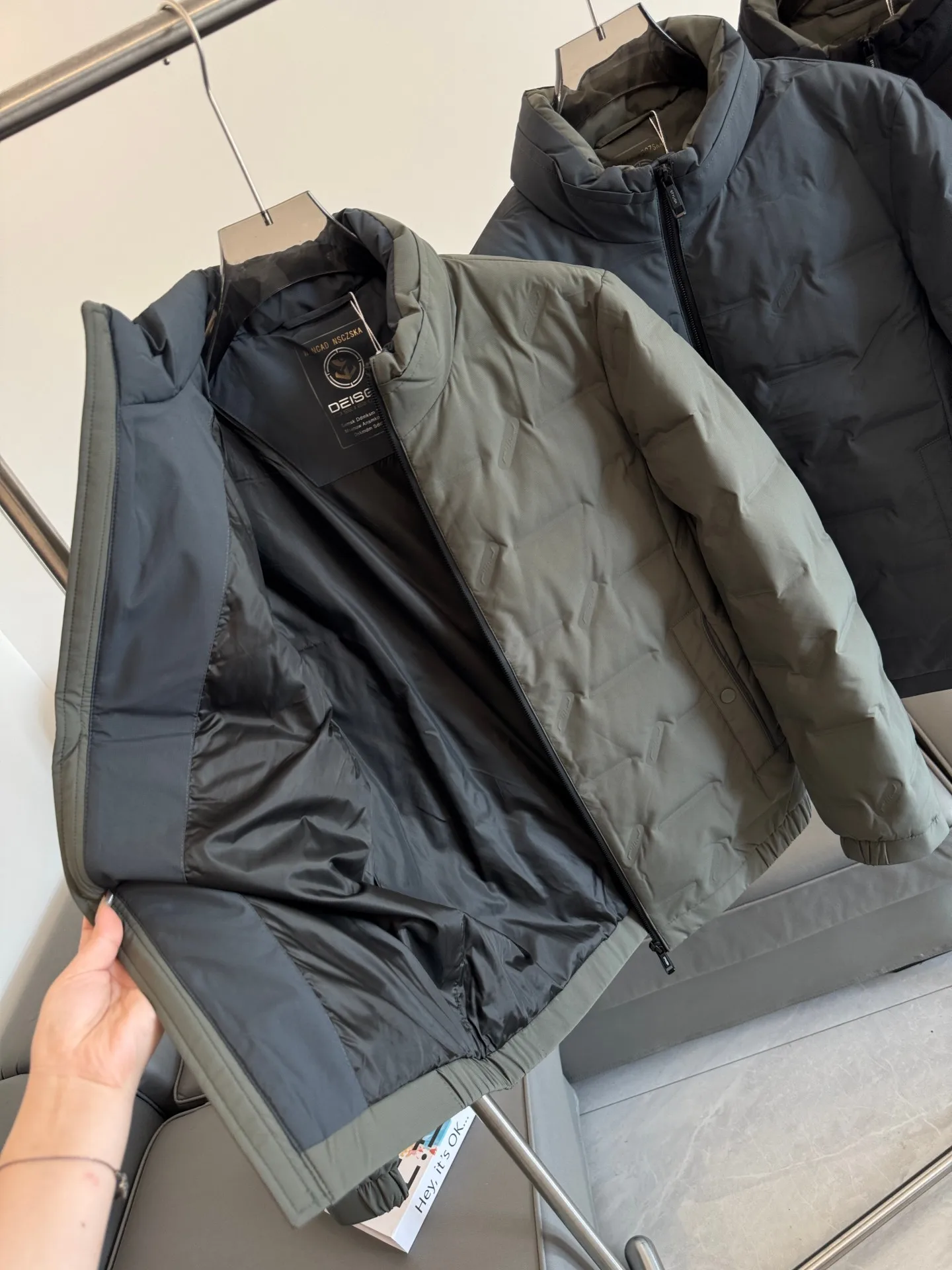 

Lightweight down Jaet Men's Thiened Warm Windproof Stand Collar 90 Du down Filling Polyester Fiber Zipper Clo...