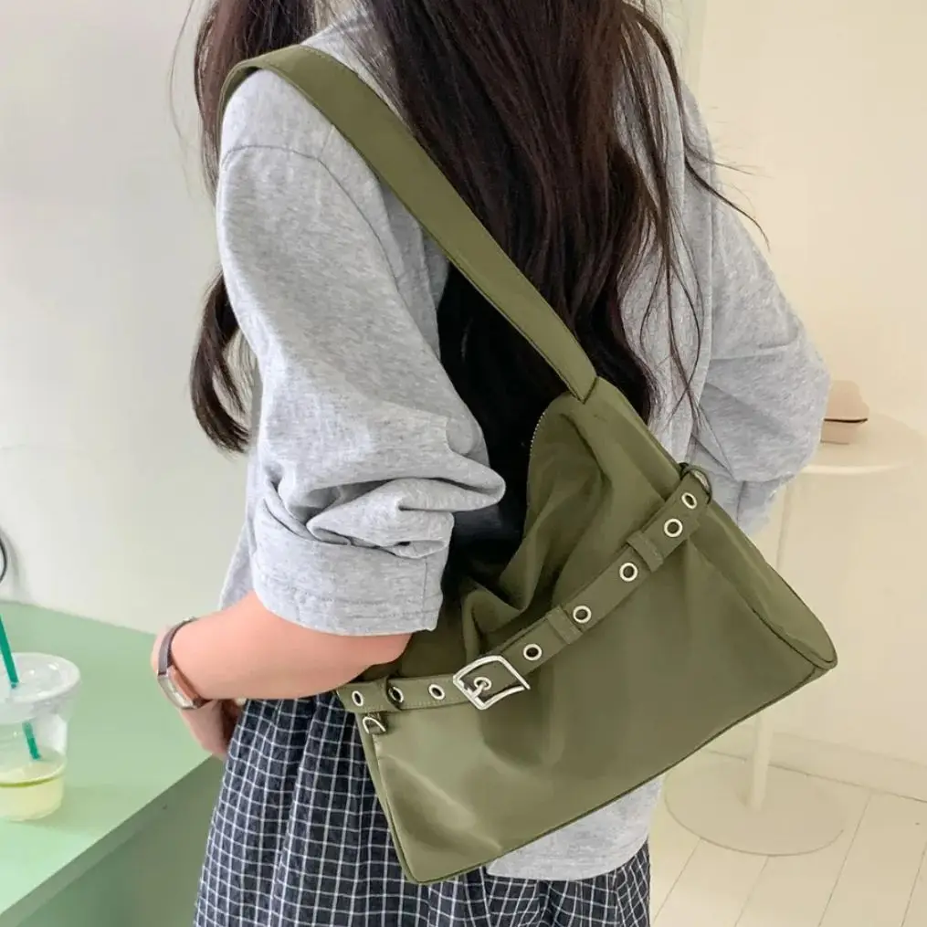 

2025 New Large Capacity Commuter Shoulder Bags Women Simple Solid Color Nylon Handbags Niche Design Lady Underarm Bag
