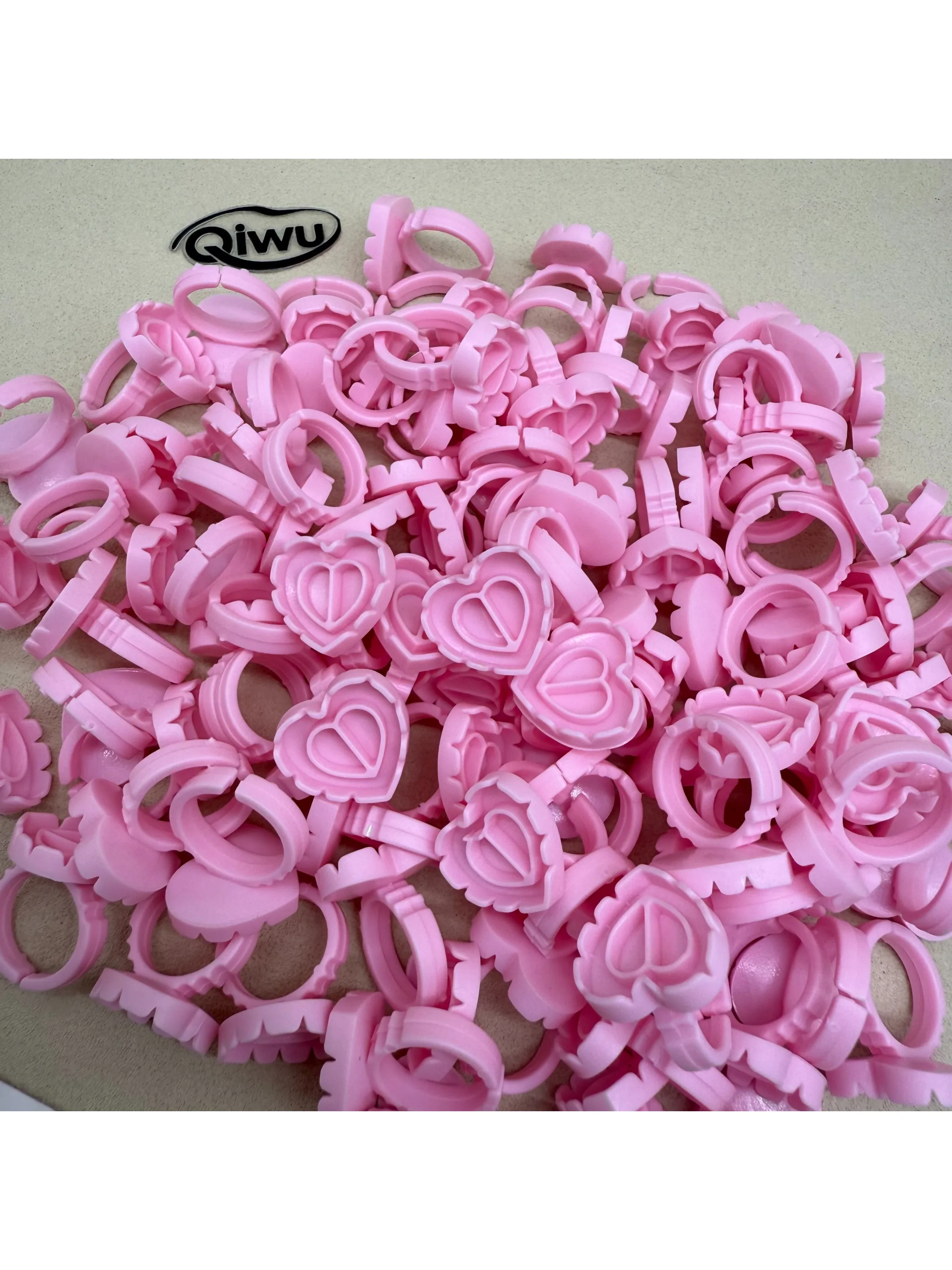 Porte-anneau de colle jetable pour cils, 100 pièces, tasse en plastique en forme de cœur, support de pigments de tatouage, palette d'extension de cils, outil de maquillage