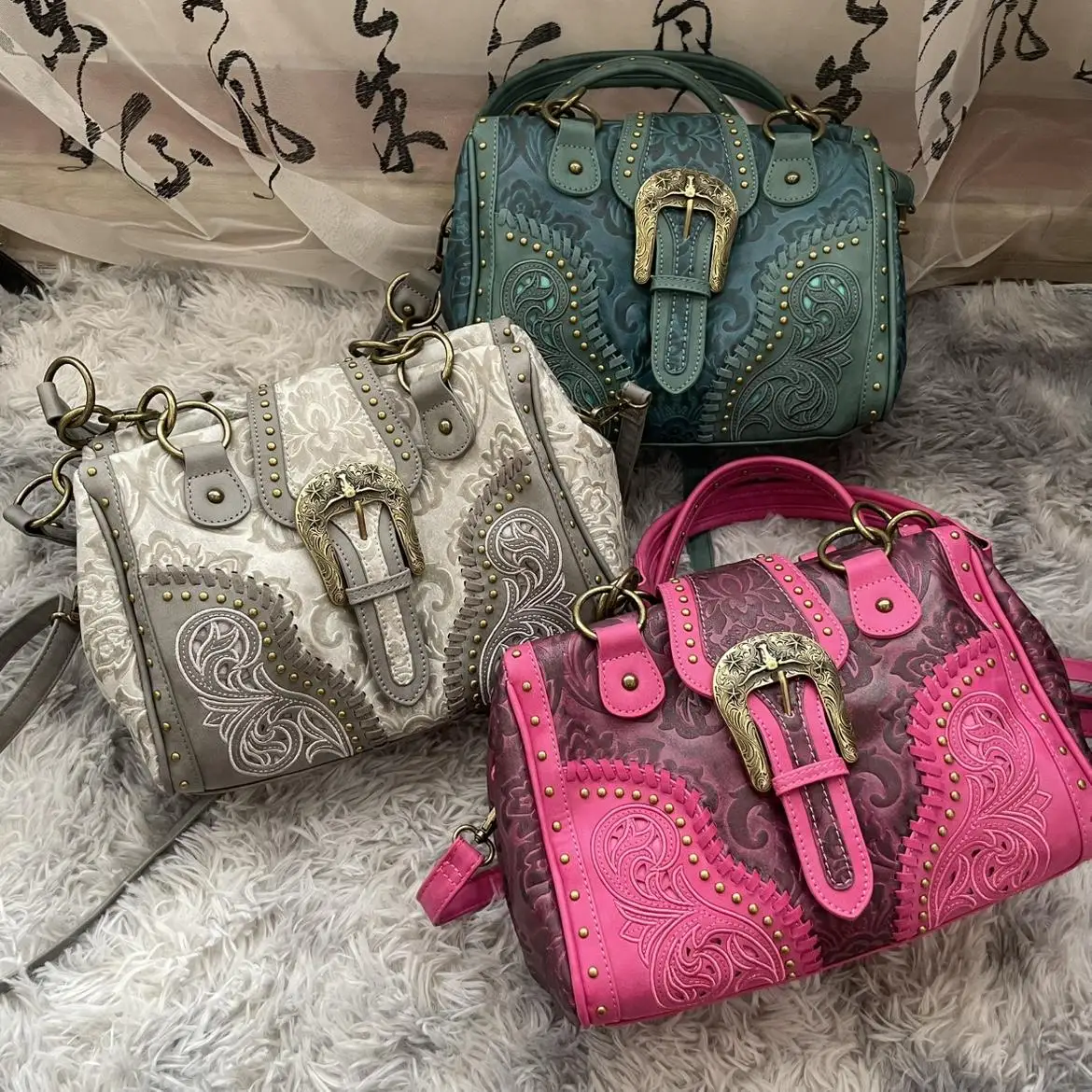 

Angel Vintage Handbag Ethnic Style Subculture Spice Girls Studded Embroidery Doing Old Women Single Shoulder Crossbody Bag