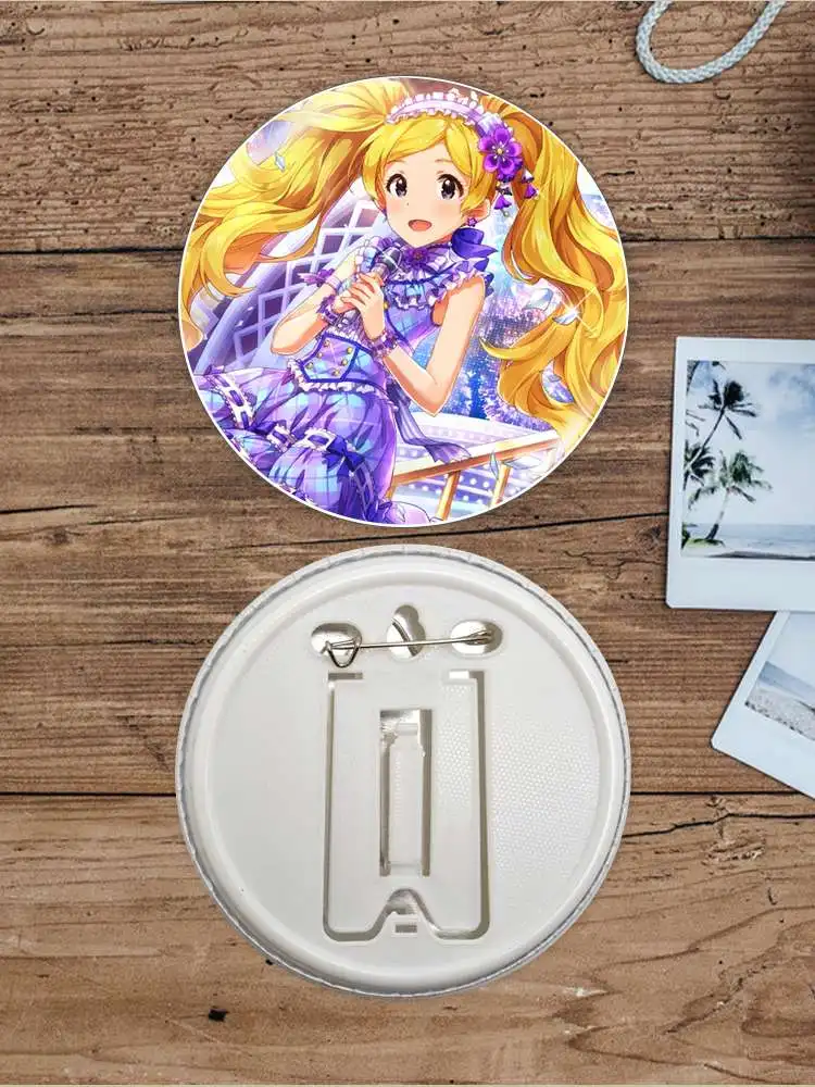 Emily Stewart juego de personajes de Anime, insignia de botón suave, broche, Pin de periféricos de ancla, baratija personalizada, dibujos animados creativos