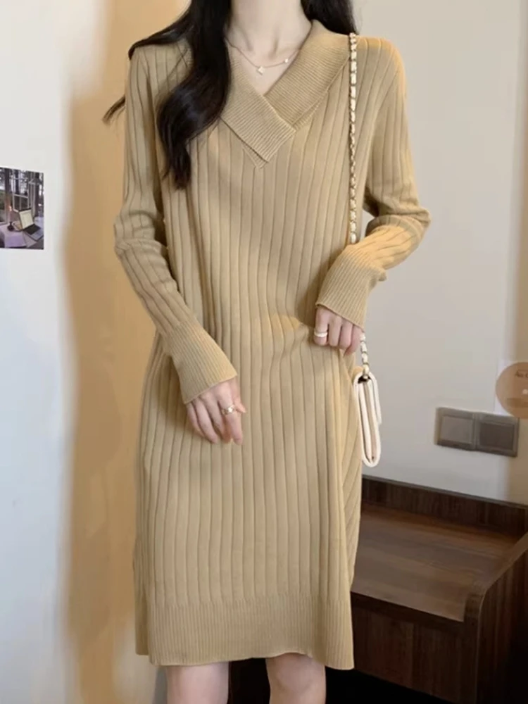 Camiseta de Malha Plus Size com Decote em V, Solta, que Cobre a Barriga, Camada Base Colorida para Outono