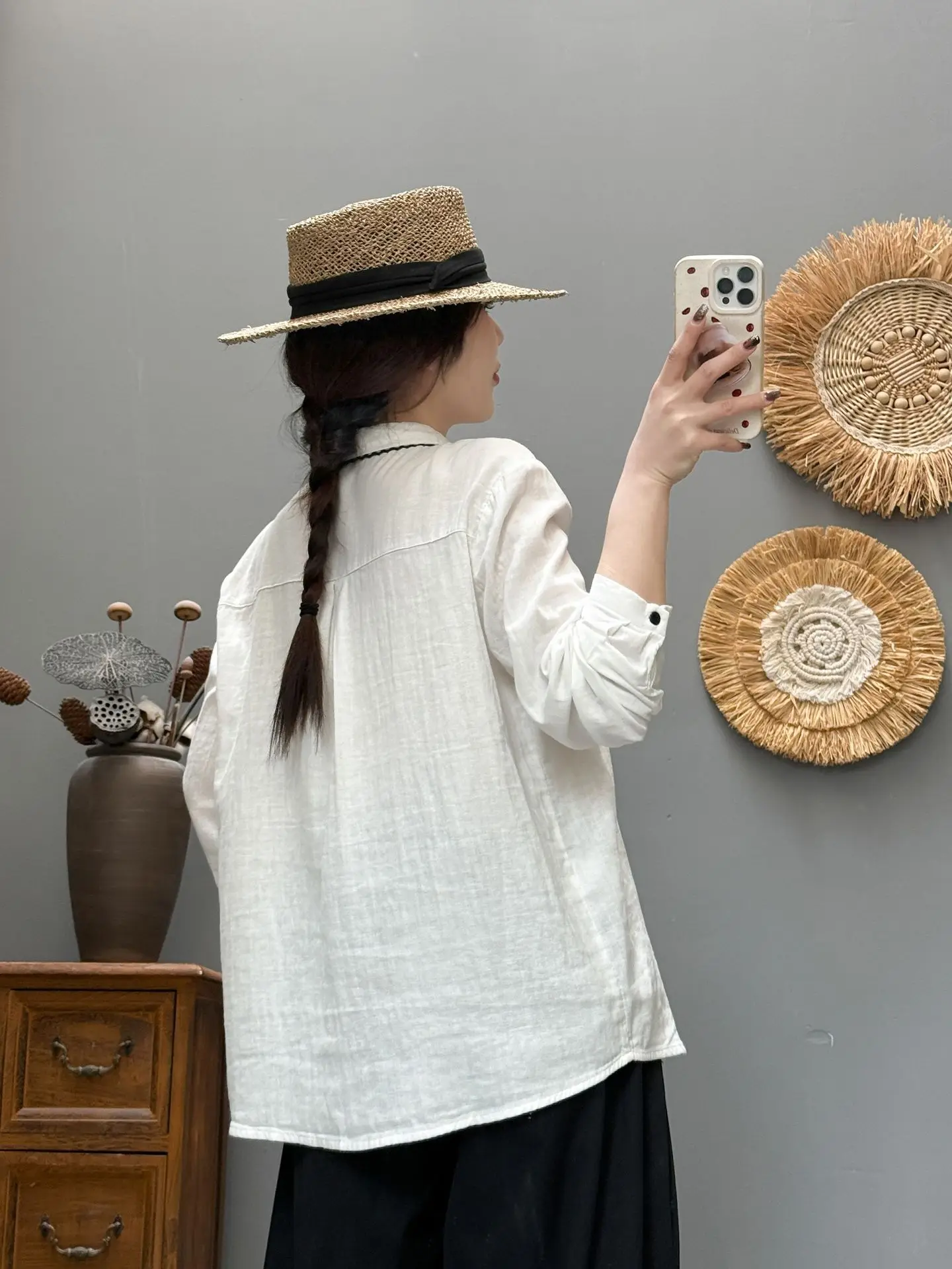 Nueva camisa de manga larga de hilo de algodón de verano 2025, blusa holgada informal cómoda con cuello vuelto para mujer sólida, chica Mori T55376CC