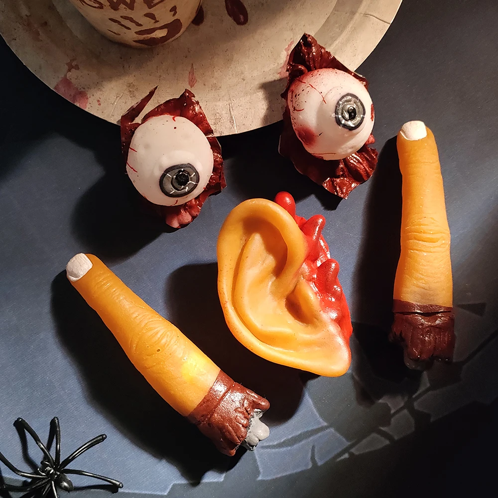 Halloween Scary Decorations Cut Off Bloody Fingers Severed Ears Fake Eyeballs Halloween Ghost Cosplay Hunted House Party Props