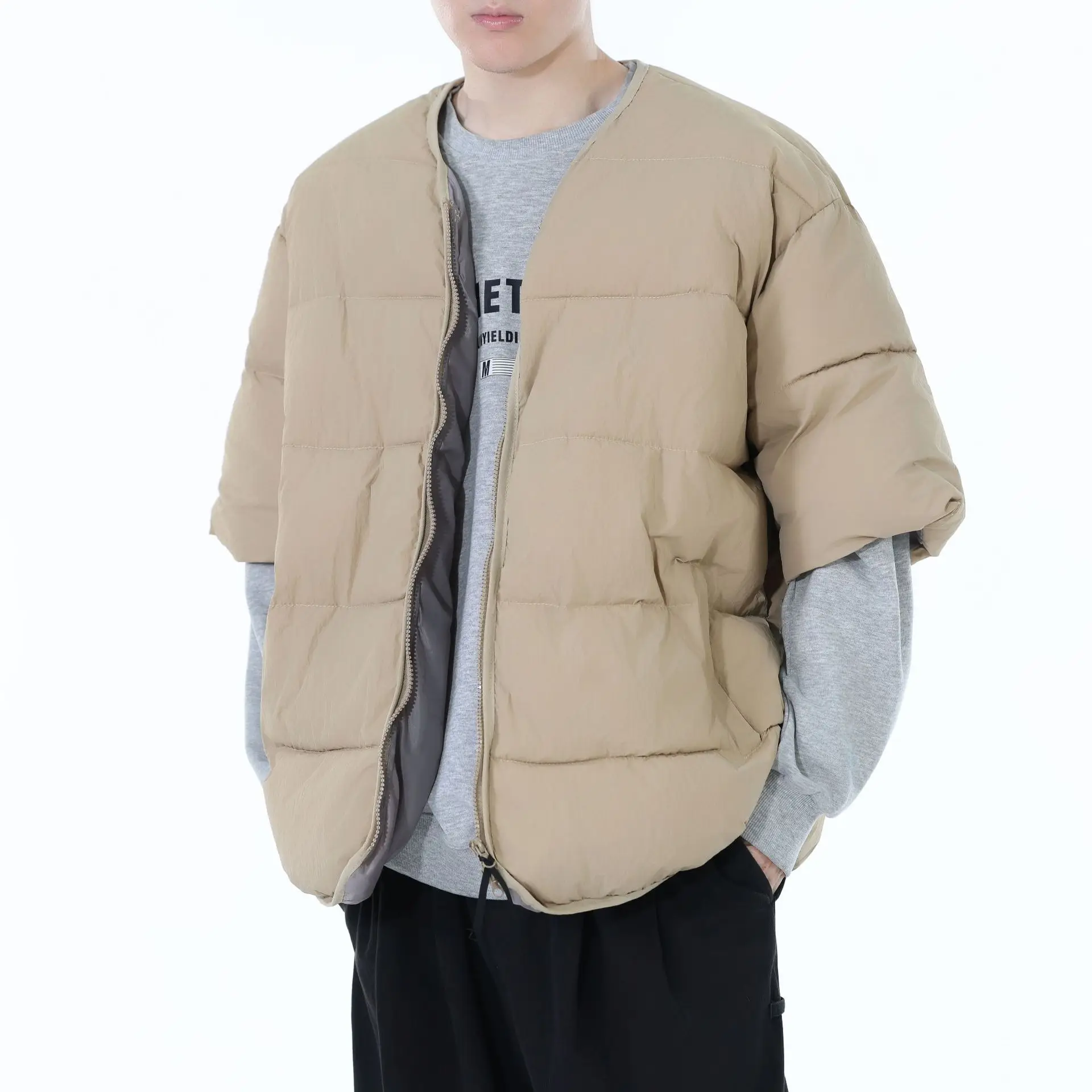 

Winter short-sleeved down and cotton jacket with a light and thin Korean retro design. 5/8 sleeve cotton coat and jacket.