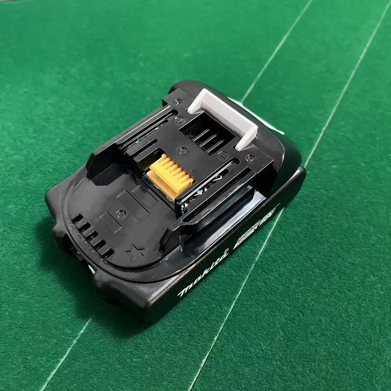 

18V Makita 3Ah for Makita Battery BL1840 BL1830B BL1850B BL1850 BL1860 BL1815 Replacement Lithium Battery + Charger