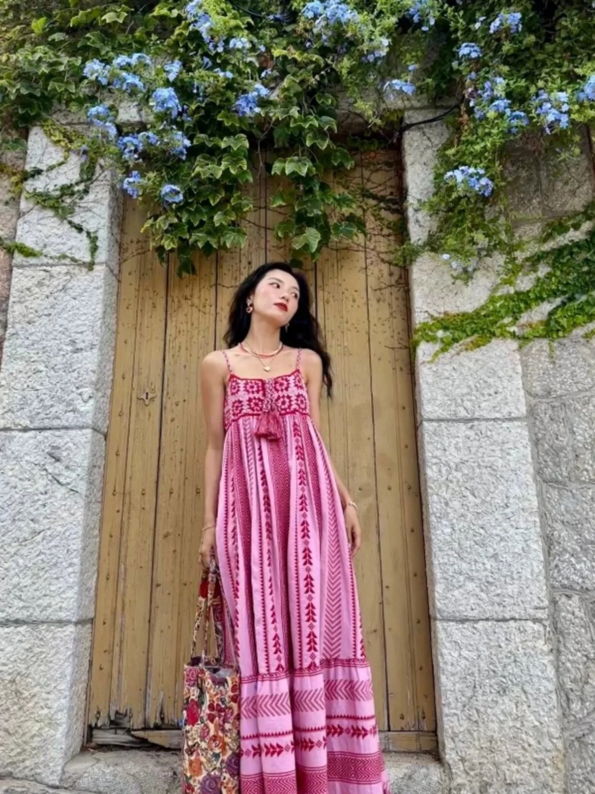 Bohemian Embroidered  Fashion Loose Dress for Women Summer Tank Slimming Lazy Design Sensibility Long Dress Ethnic Style WH12