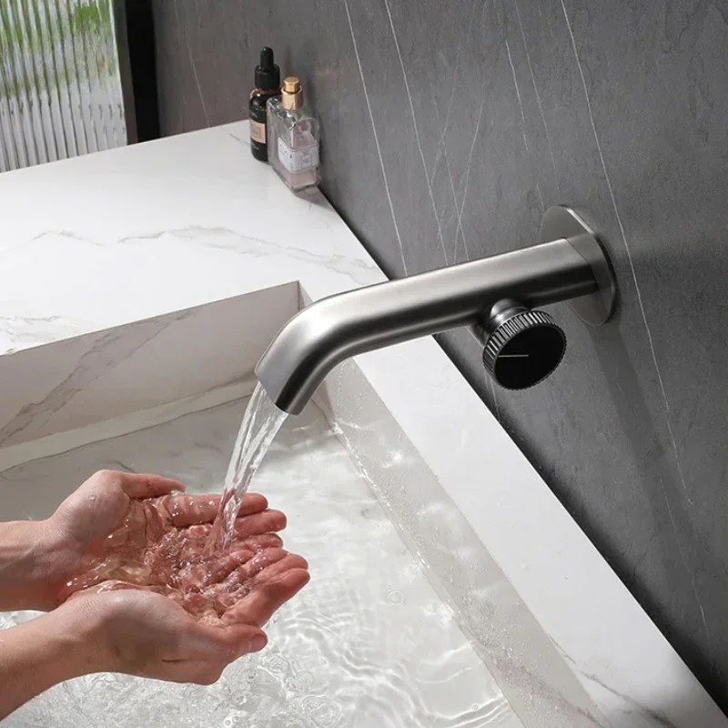 Wall Mounted Brasss One-body Single Handle Bathroom Hot And Cold Water Mixer Tap