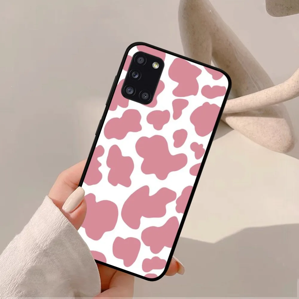 White Black Cow print Phone Case For Samsung A 10 11 12 13 20 21 22 30 31 32 40 51 52 53 70 71 72 73 91 13 shell