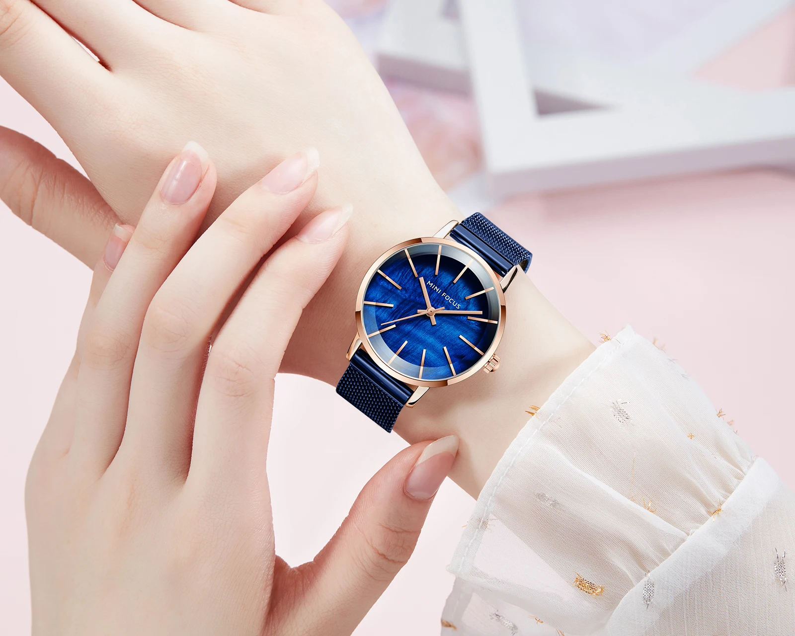 MINI FOCUS MF0257L Luxury Business Watches Japanese Movement Waterproof Blue Mesh Steel Band Women Quartz Watch