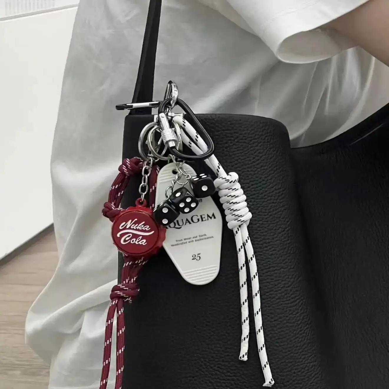 手作りのパーソナライズされた野球のキーホルダー、創造的なシンプルなDIYロープペンダント、y2kアルカリ水パンタッセル、トレンディなアクセサリーギフト