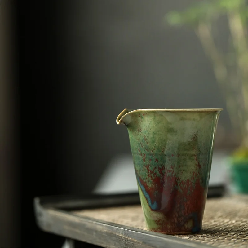 ★Jingdezhen Handmade Soda Burning Ceramic Fair Cup Points Dried Mouth Natural Green Glaze Average Cup Smooth Water