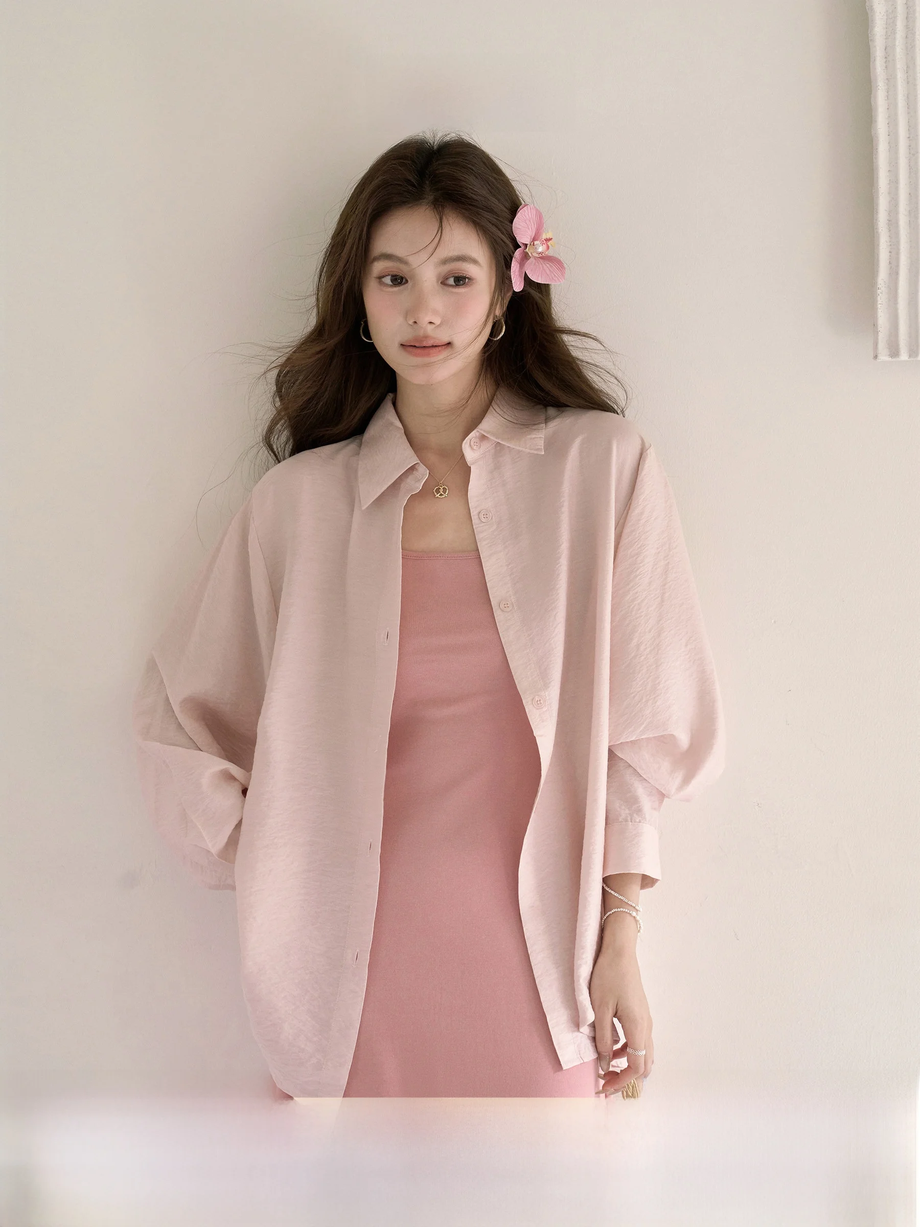 

Весенняя элегантная женская рубашка приталенного кроя с защитой от солнца, тонкая, свободная, с воротником, длинными рукавами, средней длины, повседневная, модная, весенняя коллекция