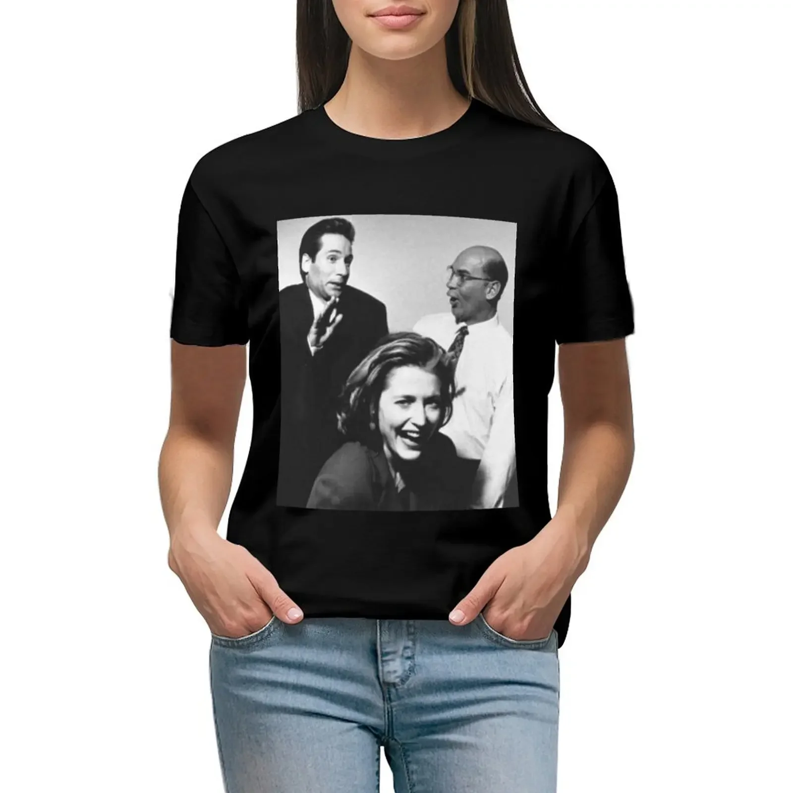 

The X Friends T-Shirt aesthetic clothes Short sleeve tee customizeds t-shirt dress for Women sexy