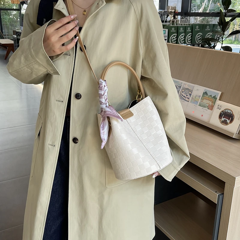 

Elegant Women Fashion Luxury High End Leather Shoulder Bag Daily Tote Handbag Classic Crossbody