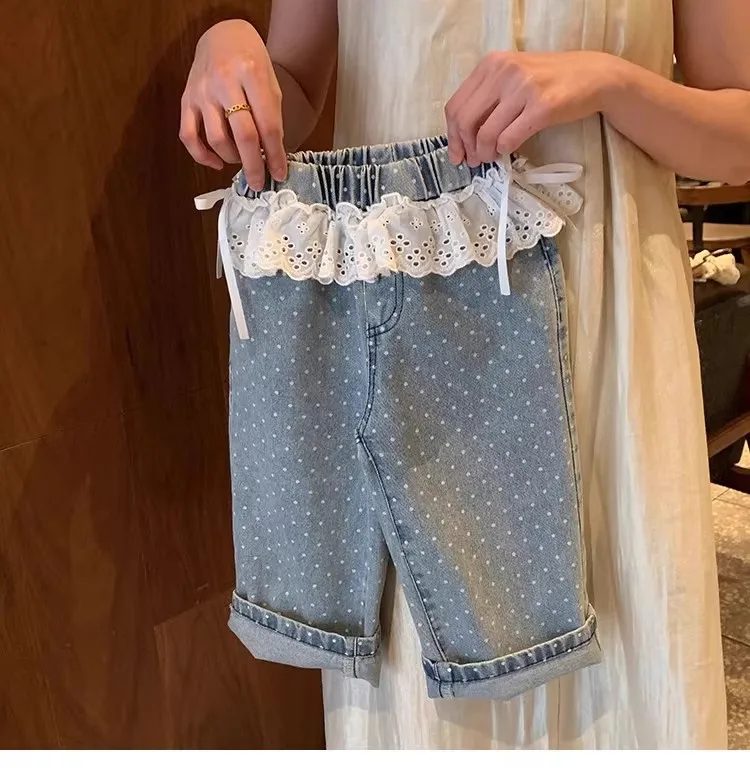 

Детский комплект из хлопковой рубашки с лацканами, жилетки и джинсов