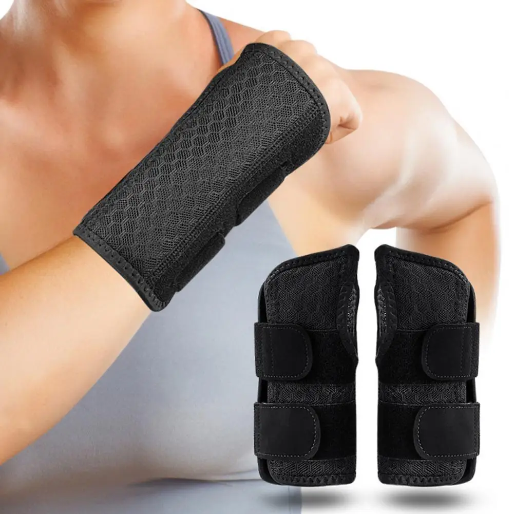 Wrist Guard Adjustable Compression Wrist Brace with Thumb Hole Design for Carpal Tunnel Relief Breathable Support for Pain